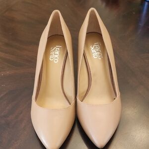 Franco Sarto Women's Tan Pumps